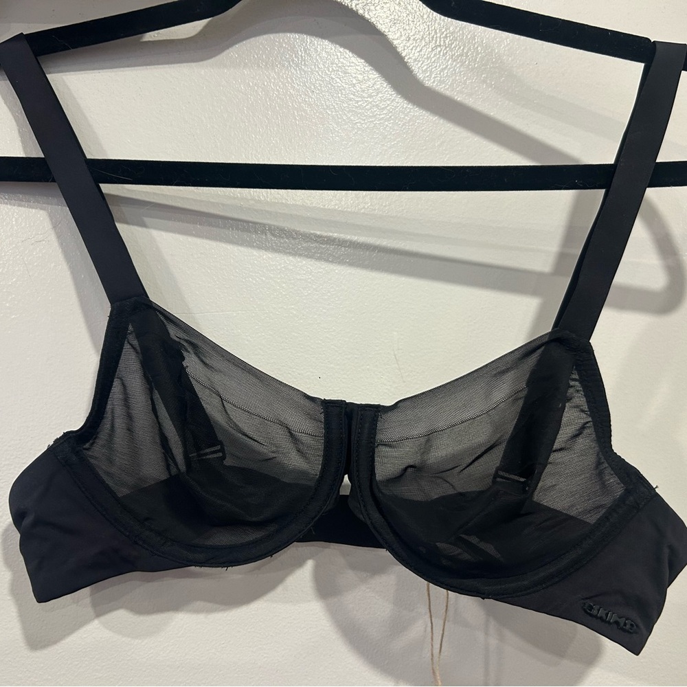 SKIMS BNWT Unlined Demi Bra